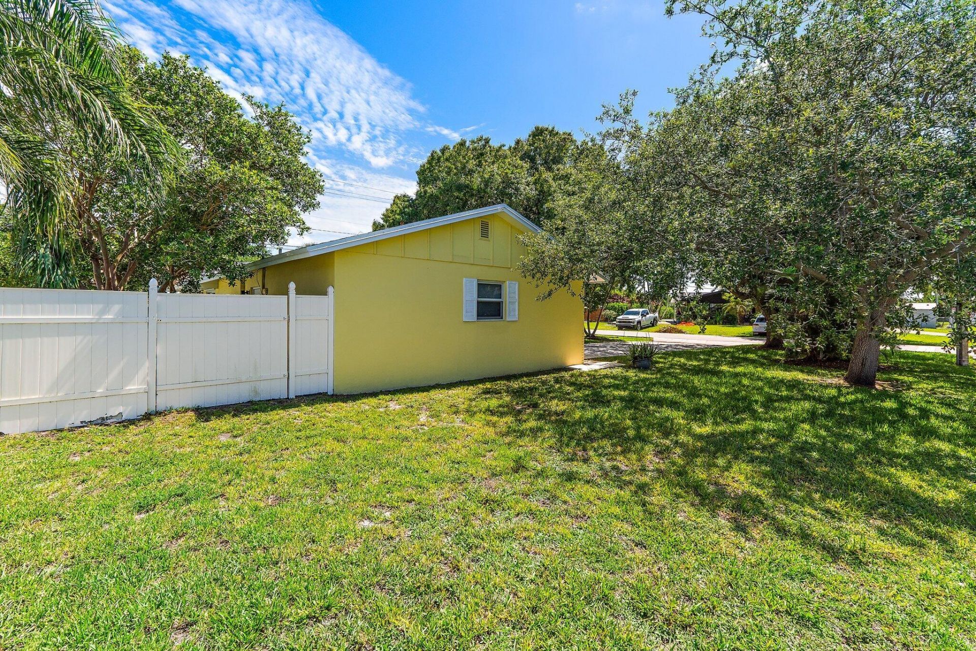678 Riverside Drive, Palm Beach Gardens, FL 33410 Photo