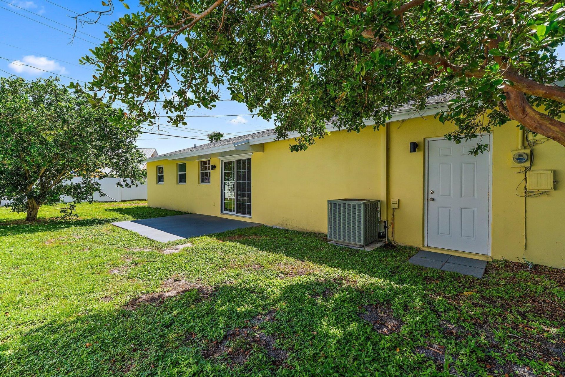 678 Riverside Drive, Palm Beach Gardens, FL 33410 Photo