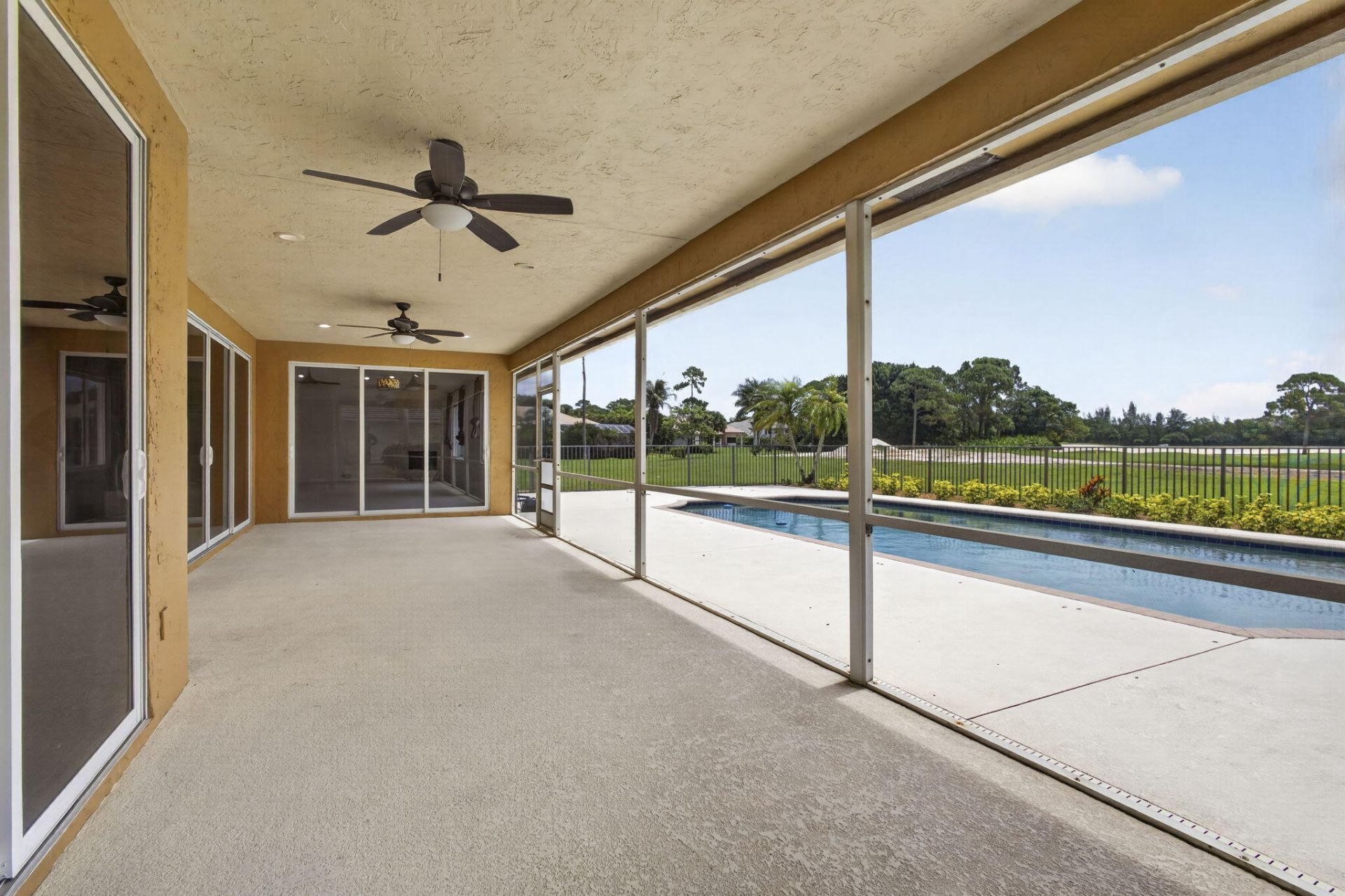 8030 Woodsmuir Drive, Palm Beach Gardens, FL 33412 Photo