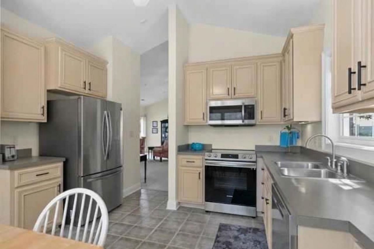 1521 Saint Thomas Circle Photo 11