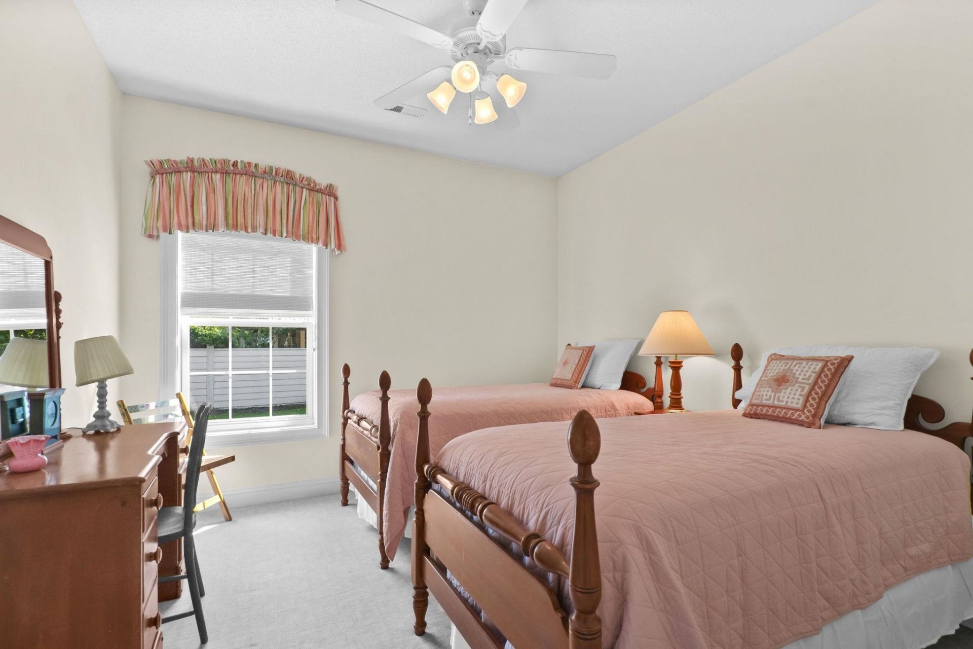 1521 Saint Thomas Circle Photo 17