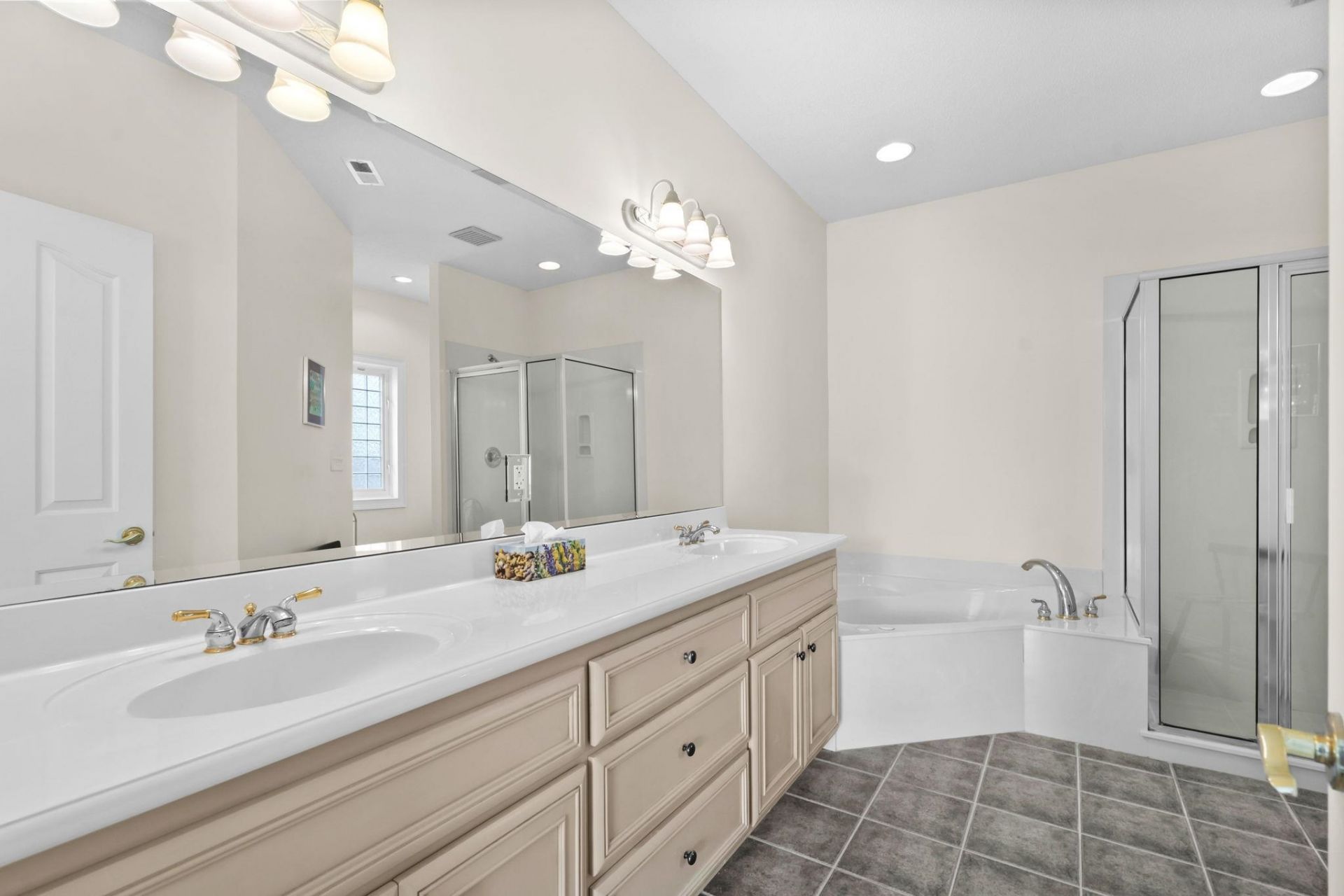 1521 Saint Thomas Circle Photo 23