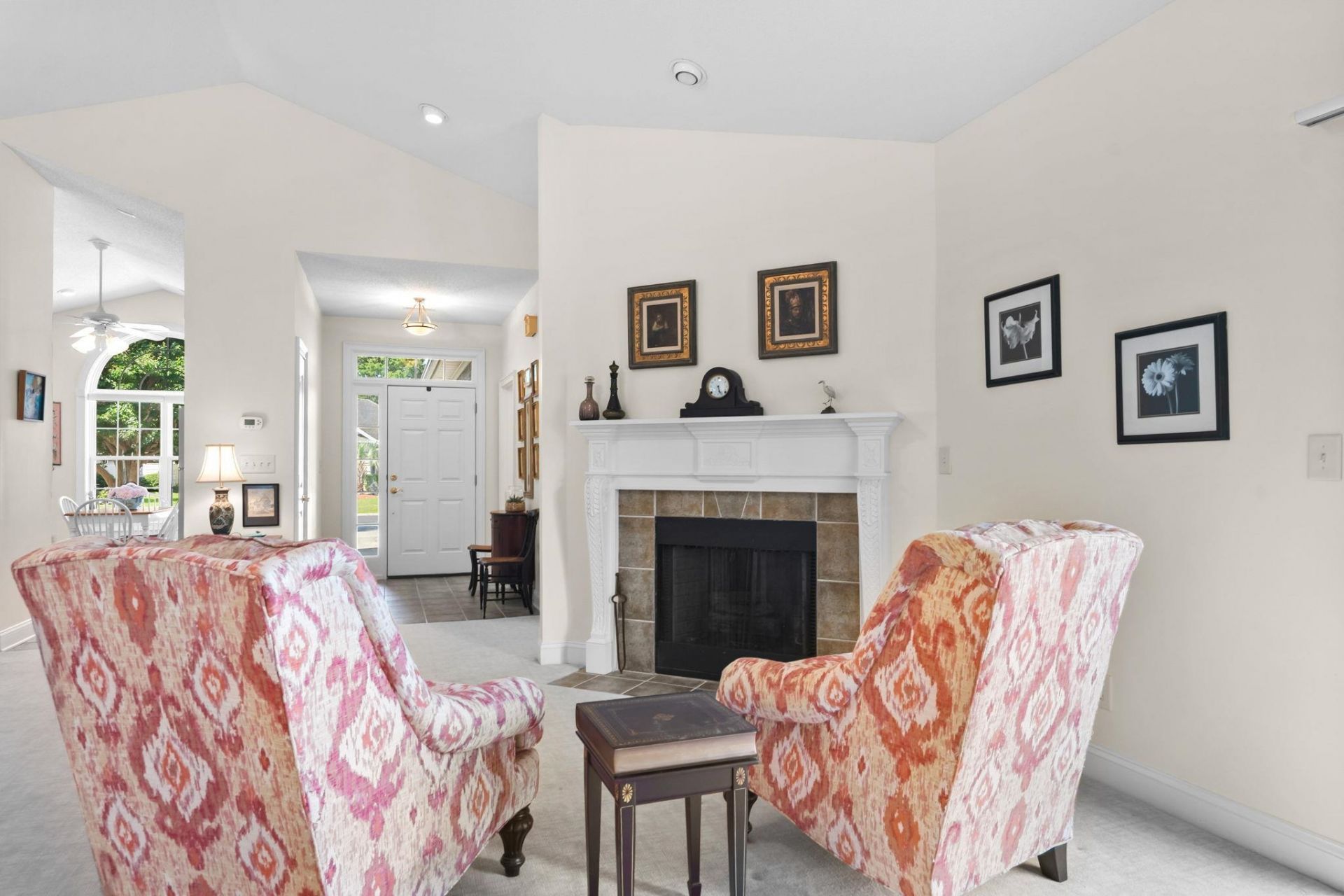 1521 Saint Thomas Circle Photo 6