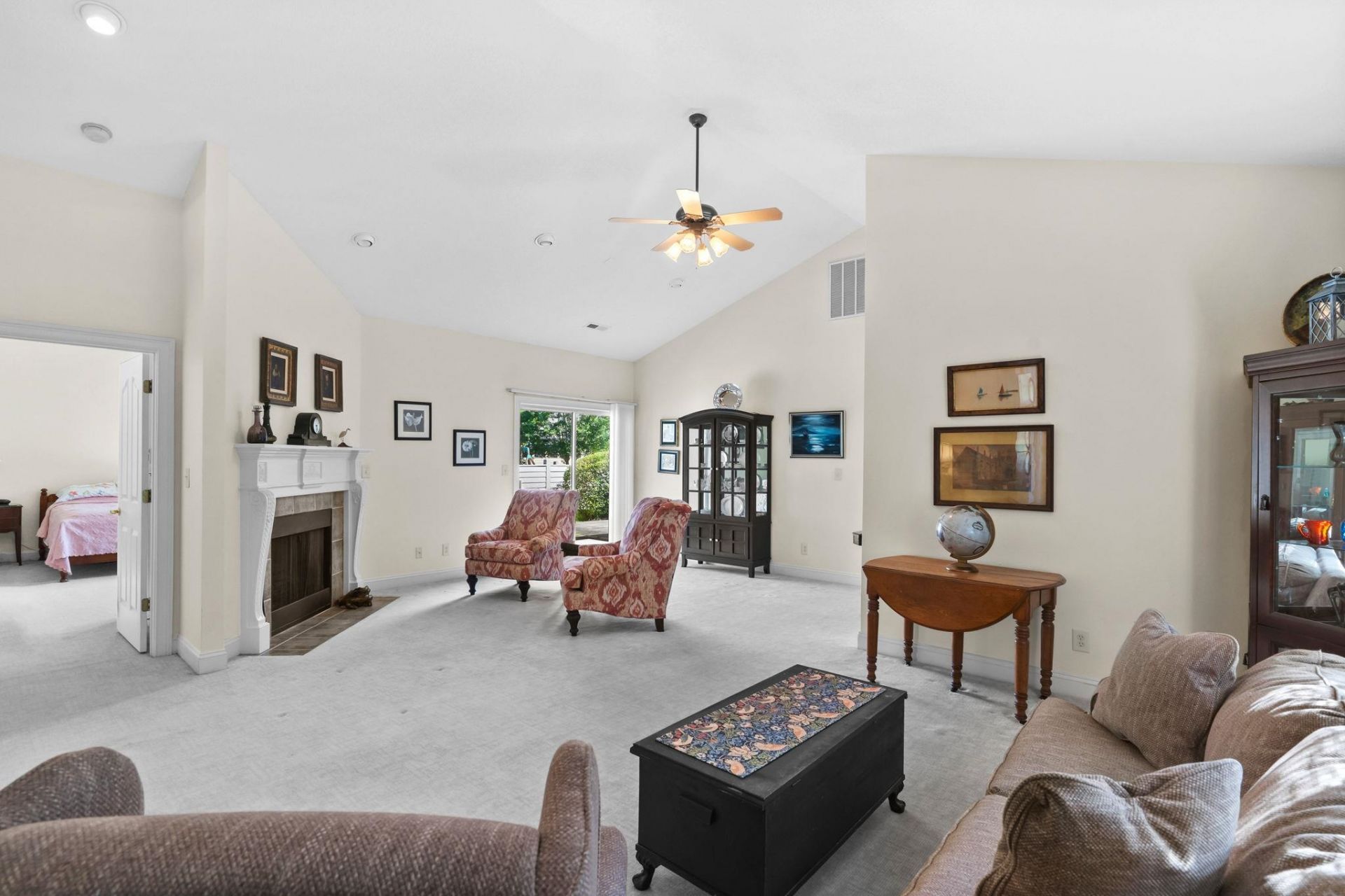 1521 Saint Thomas Circle Photo 7