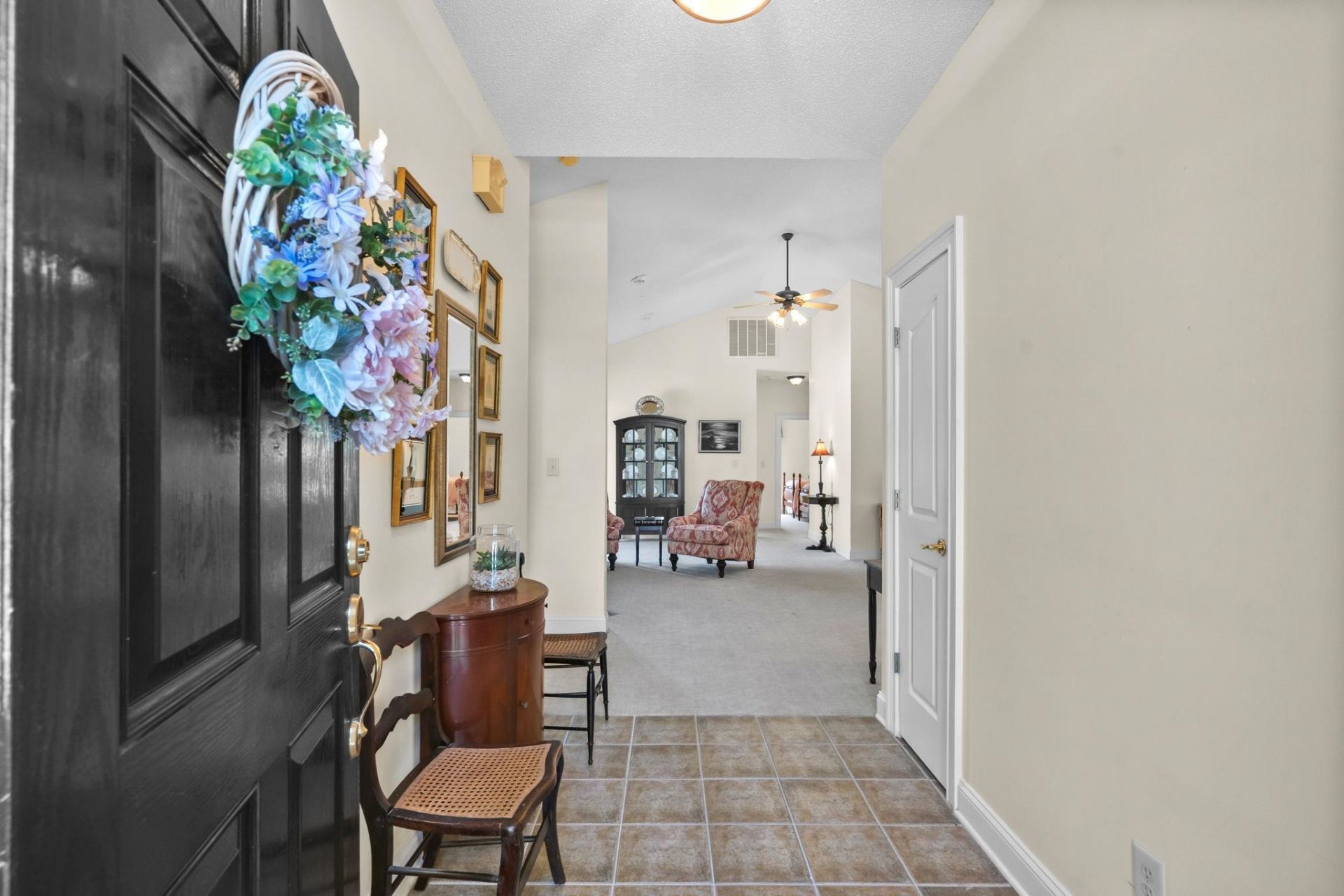 1521 Saint Thomas Circle Photo 9