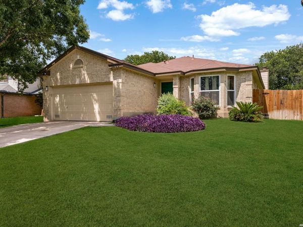 3680 Gamble, Schertz, TX 78154