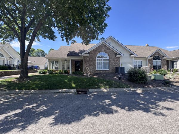 825 Browns Ln , Unit 301, Gallatin, TN 37066