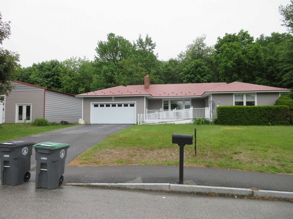 383 ROWE Avenue, Pembroke, NH 03275