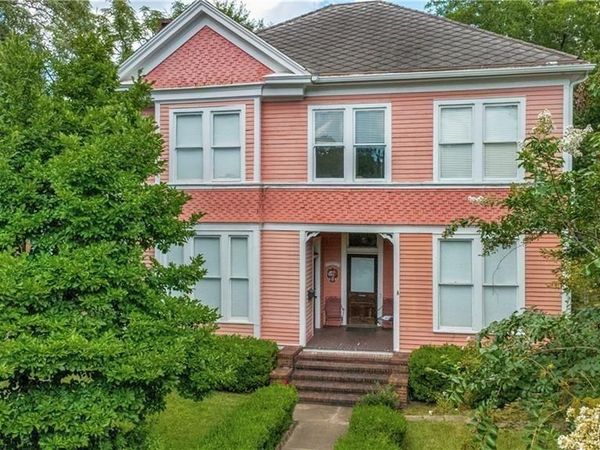 1112 Dauphin Street, Mobile, AL 36604