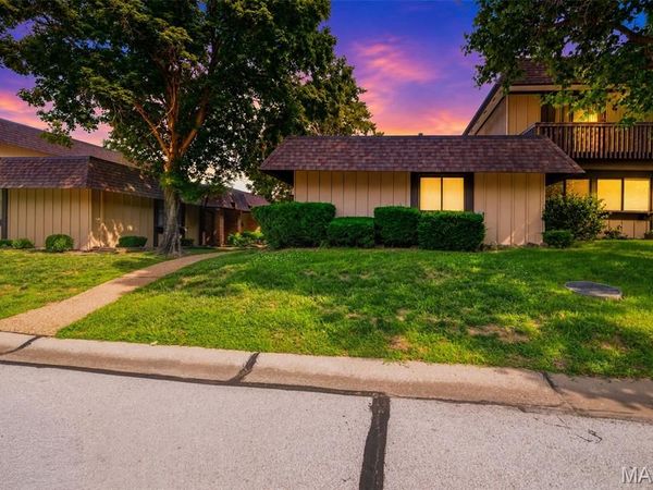 2633 Plantation Point , Unit A, St Charles, MO 63303