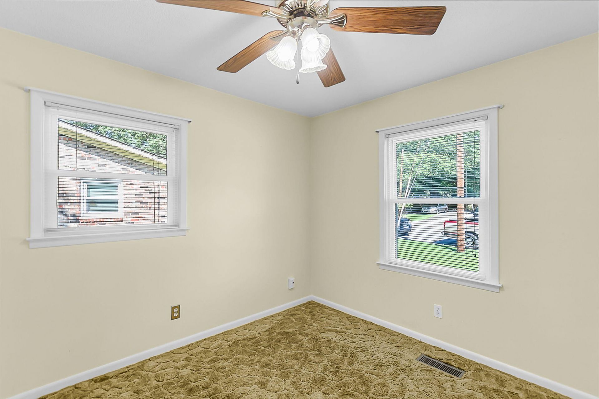 123 Wessex Drive Photo 17