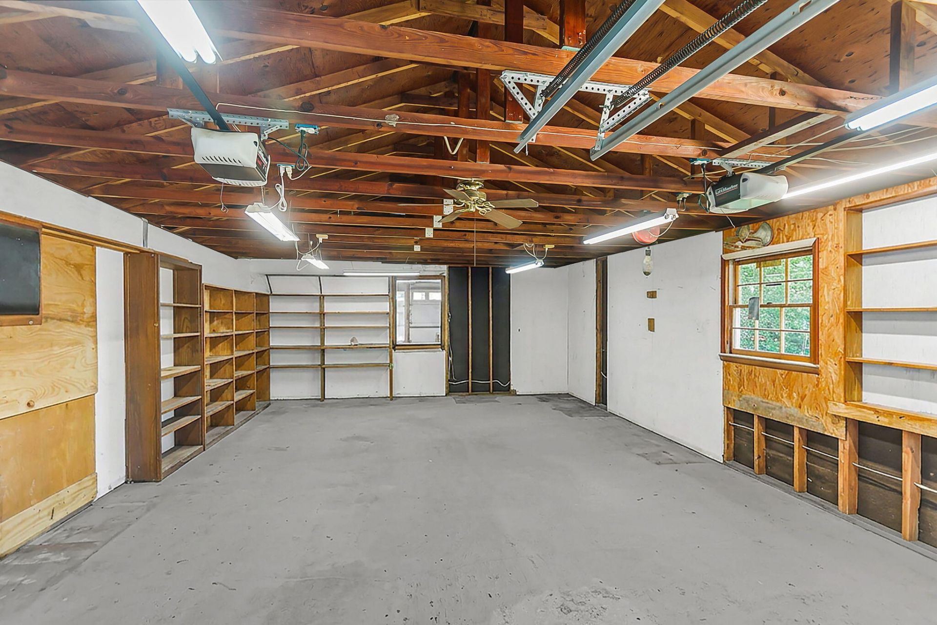 123 Wessex Drive Photo 45