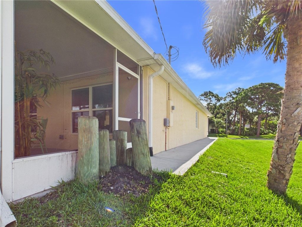 661 Jenkins Street, Sebastian, FL 32958 Photo