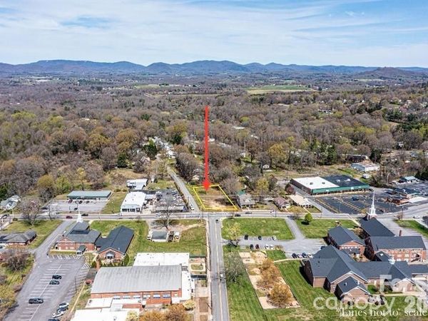24 7th Street NW, Taylorsville, NC 28681