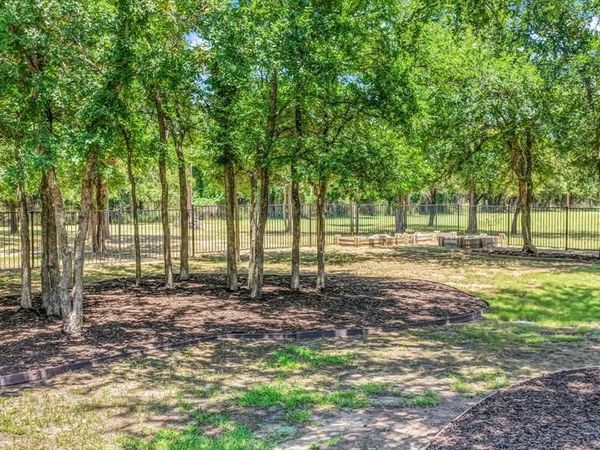 282 Sugartree Circle, Lipan, TX 76462