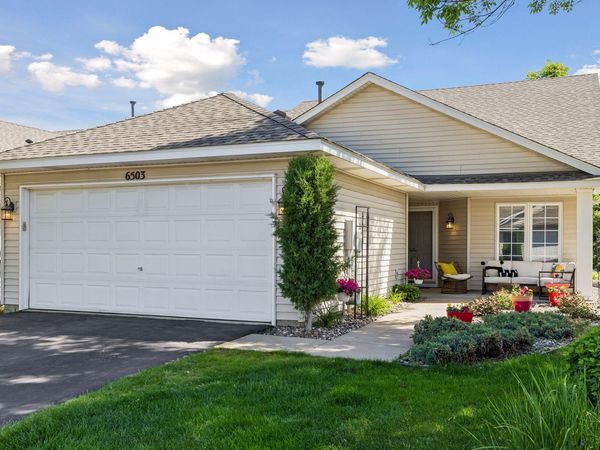 6503 Brook Lane , Savage, MN 55378