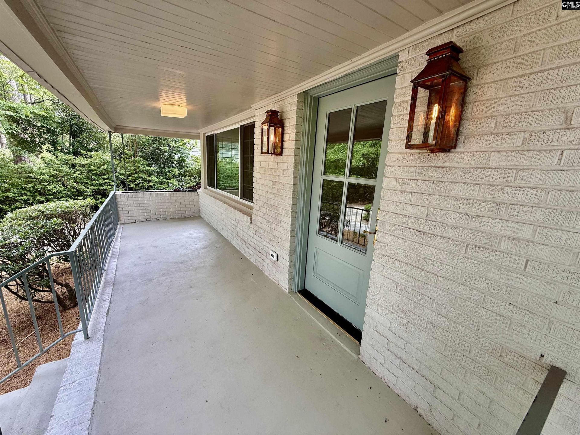 205 Academy Way  Photo 5