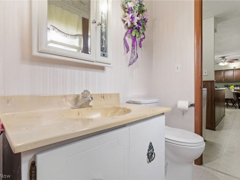 23300 Comstock Road, Bedford Heights, OH 44146 Photo 11