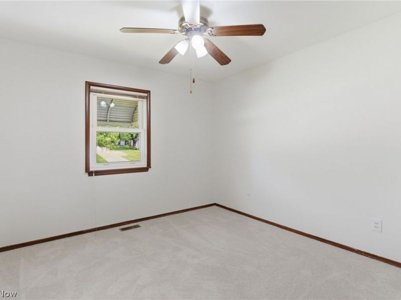 23300 Comstock Road, Bedford Heights, OH 44146 Photo 9