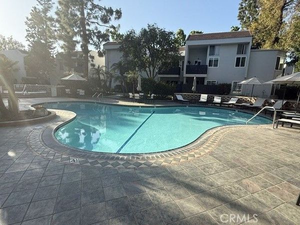 18645 Hatteras, Unit 206, Tarzana, CA 91356