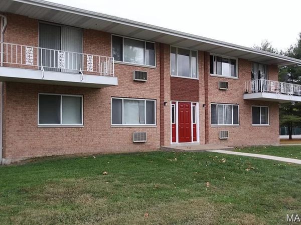 7408 Burcke Drive, Hazelwood, MO 63042
