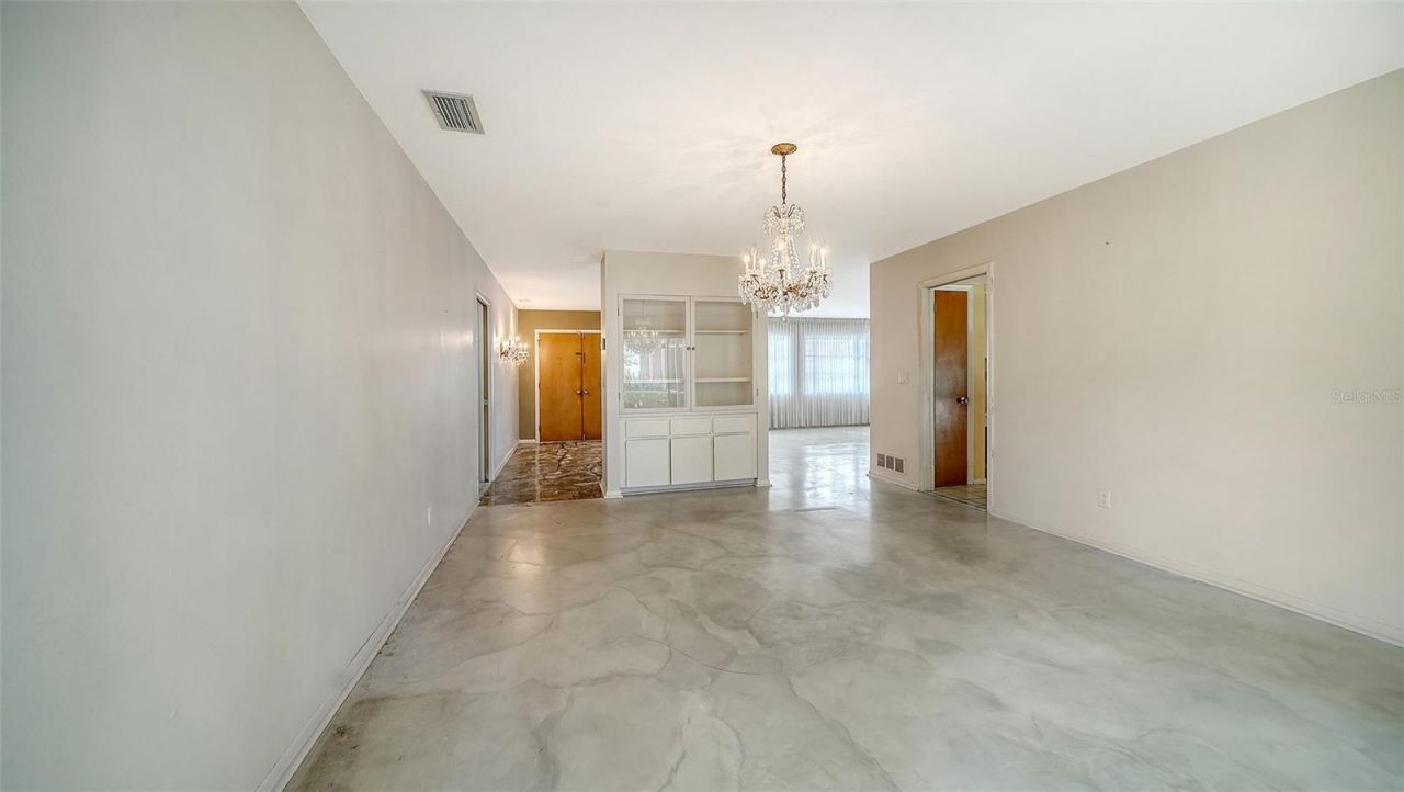 621 Alhambra Road, Venice, FL 34285 Photo