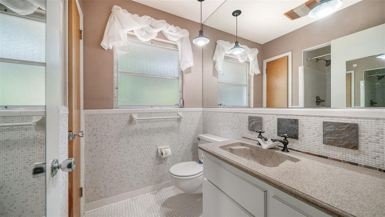 621 Alhambra Road, Venice, FL 34285 Photo