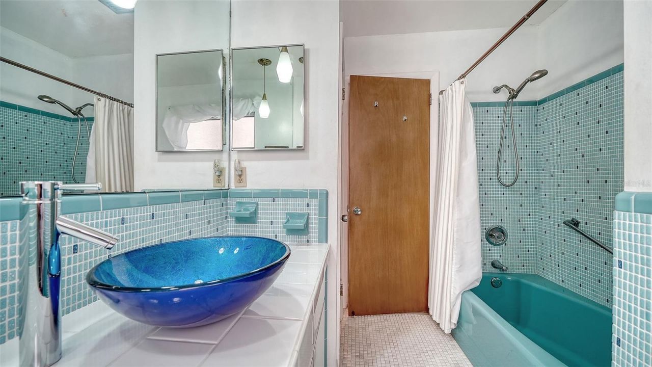 621 Alhambra Road, Venice, FL 34285 Photo