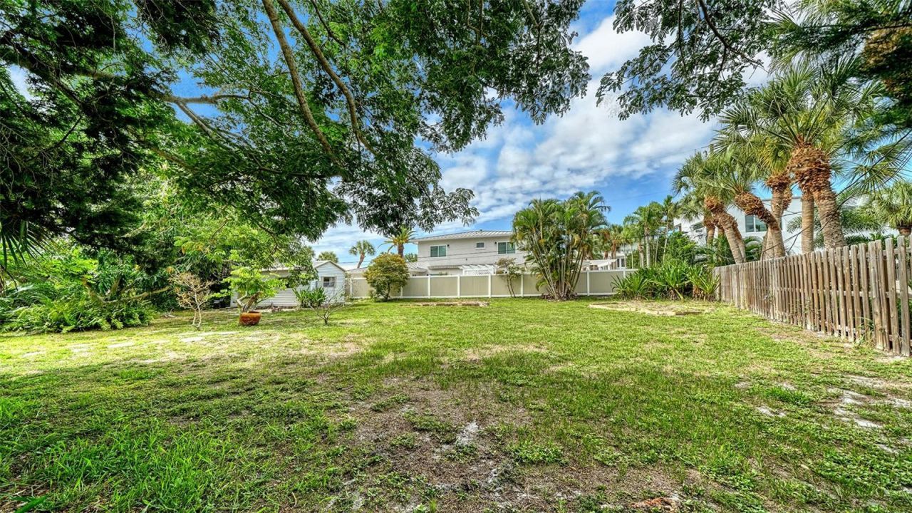 621 Alhambra Road, Venice, FL 34285 Photo