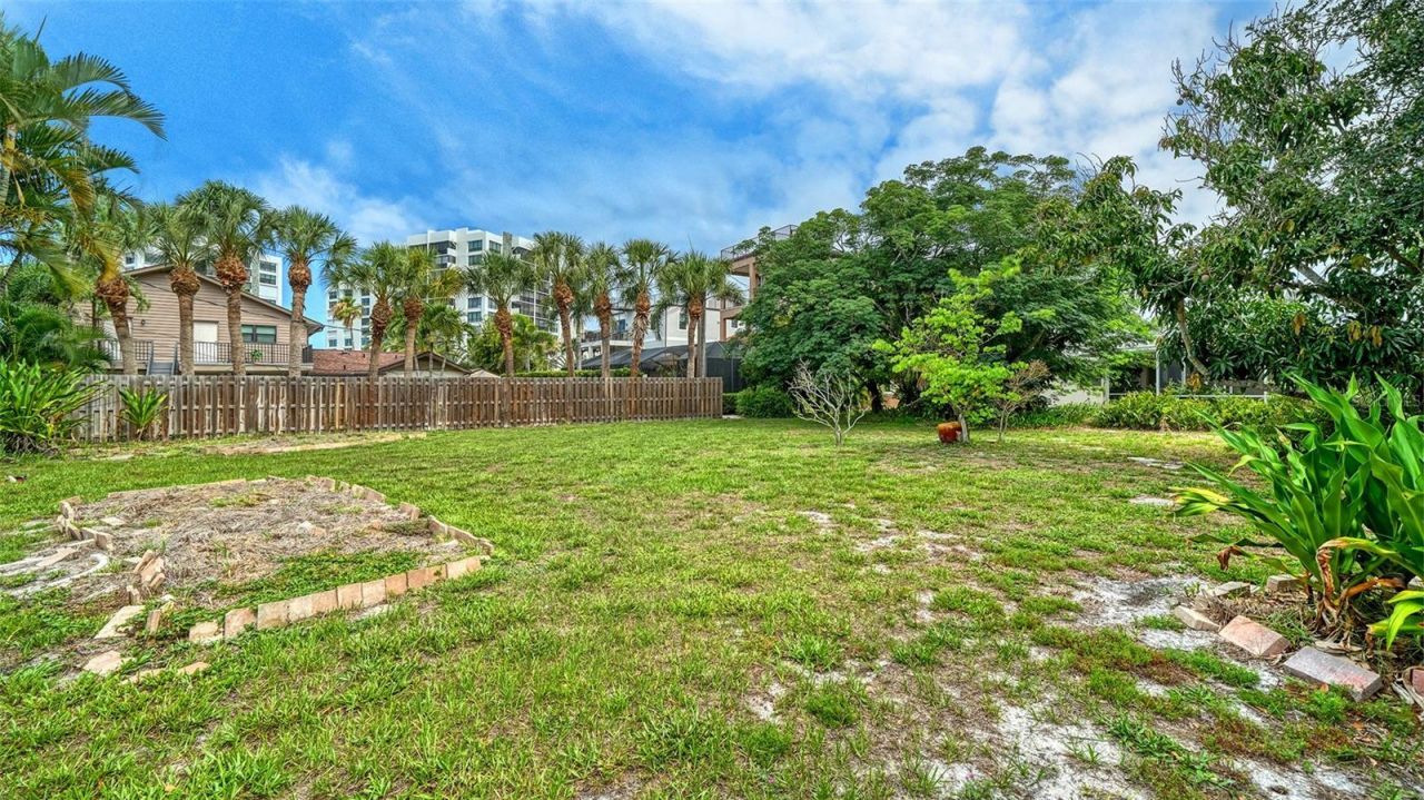 621 Alhambra Road, Venice, FL 34285 Photo