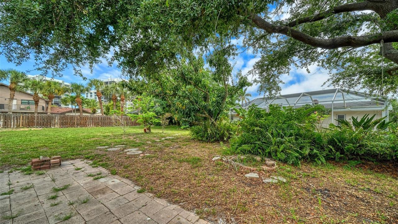 621 Alhambra Road, Venice, FL 34285 Photo