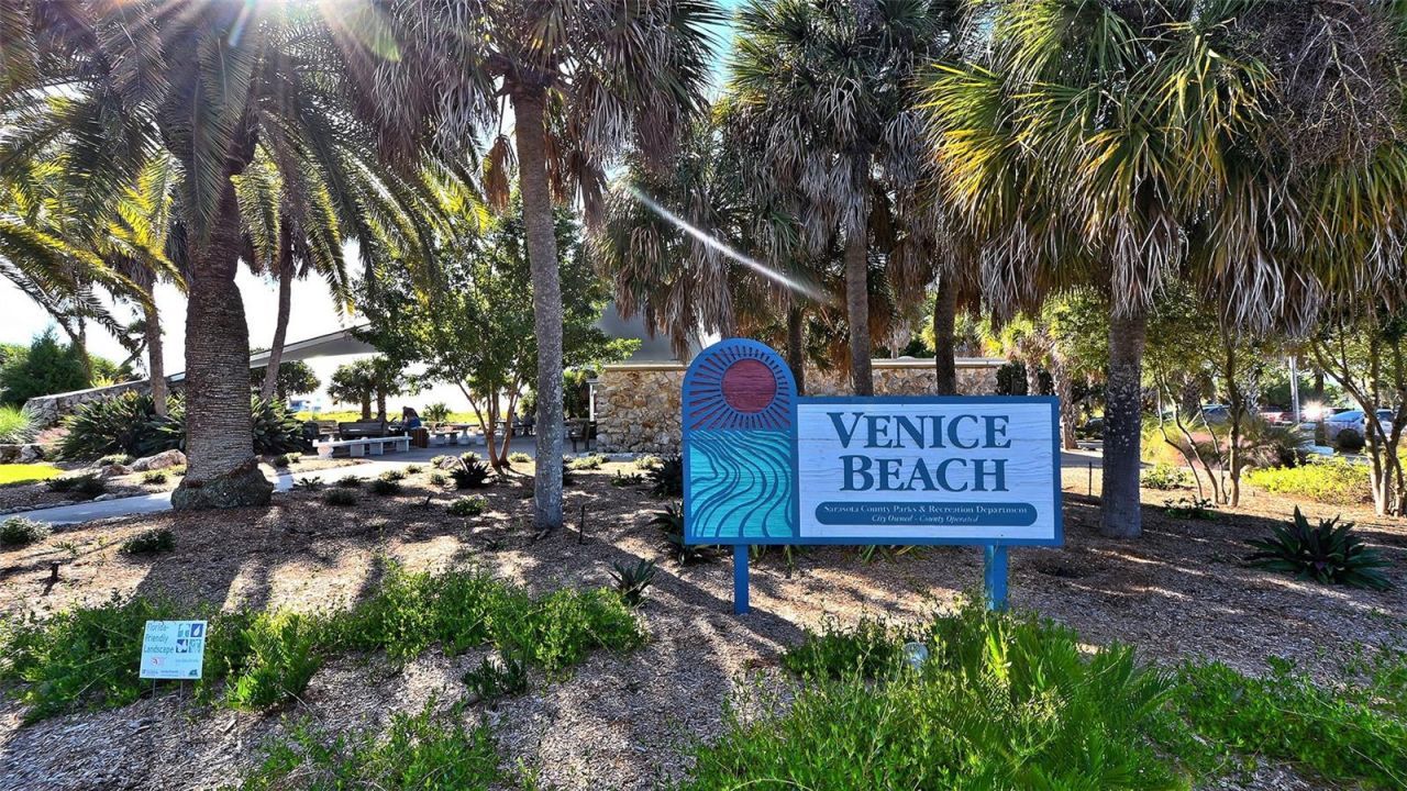 621 Alhambra Road, Venice, FL 34285 Photo