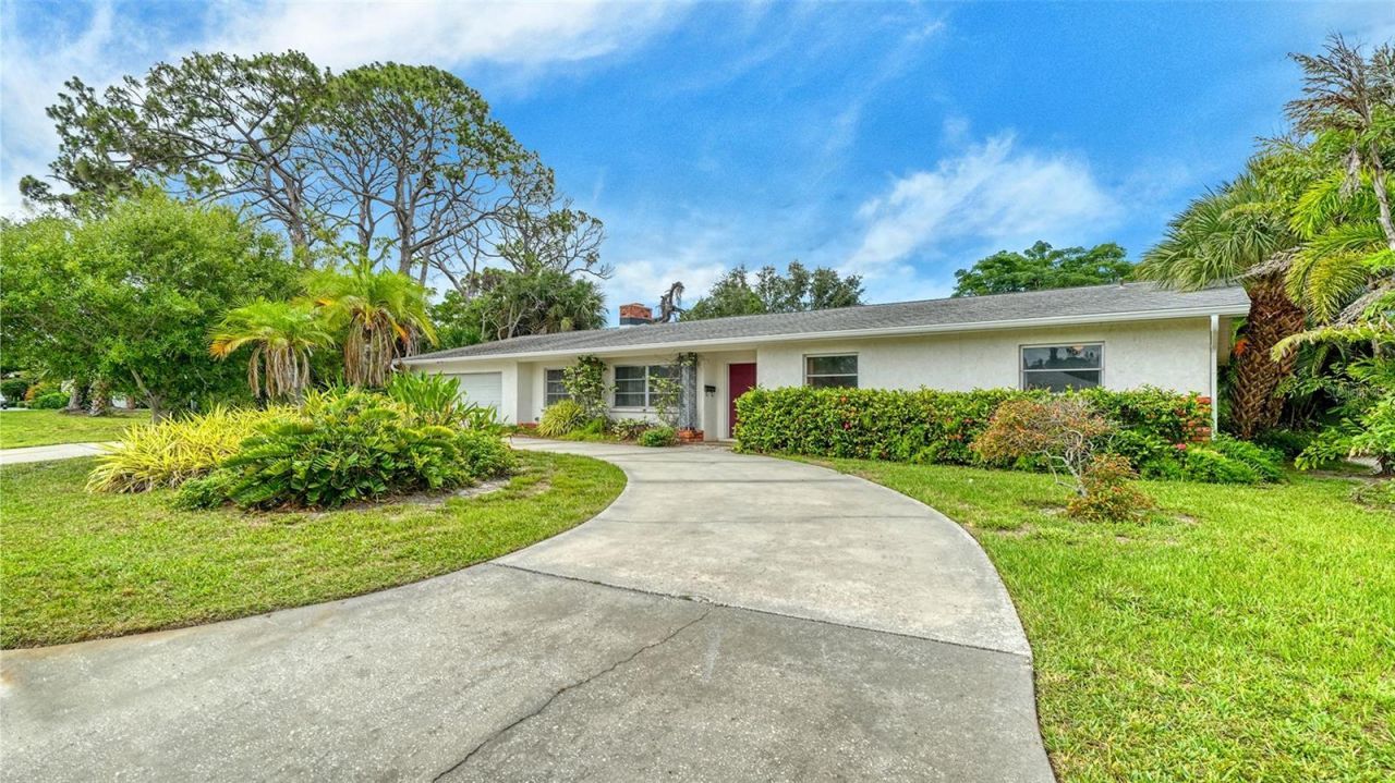 621 Alhambra Road, Venice, FL 34285 Photo