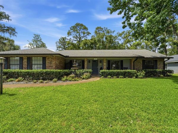 386 LAKE CHARLES ROAD , DELAND, FL 32724