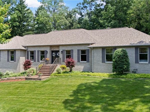 177 Mill Run Dr , Indiana, PA 15701