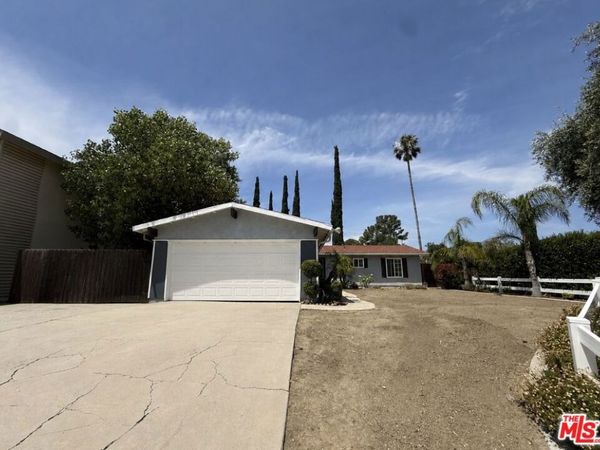 26129 Abdale Street, Newhall, CA 91321