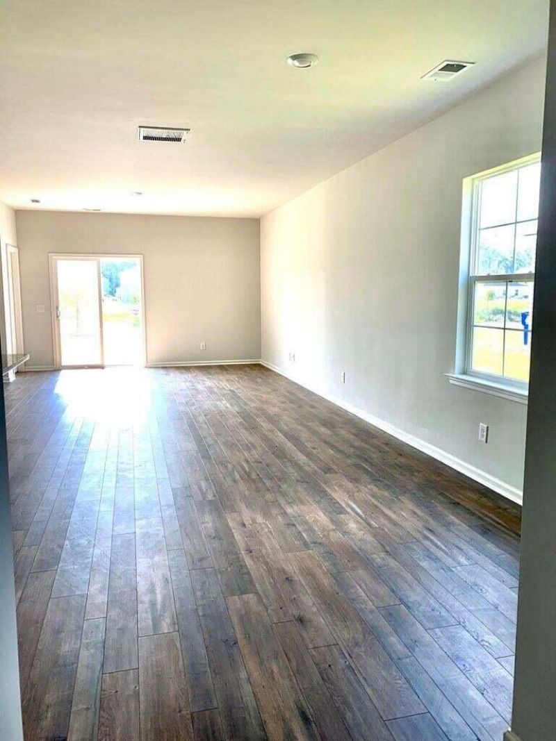 351 Matuskovic Drive Photo 5