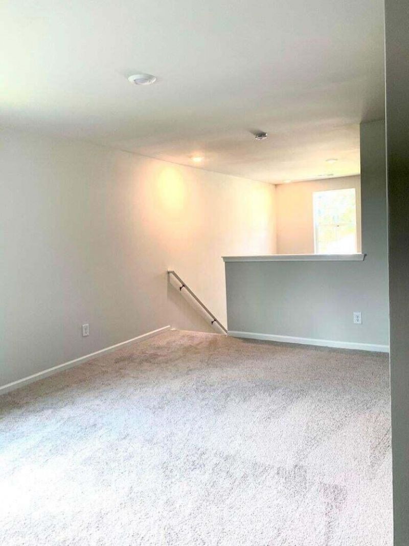351 Matuskovic Drive Photo 8