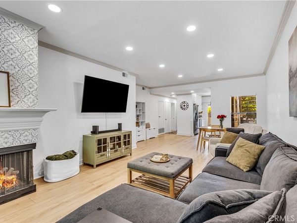 2542 W Macarthur Boulevard, Unit G, Santa Ana, CA 92704