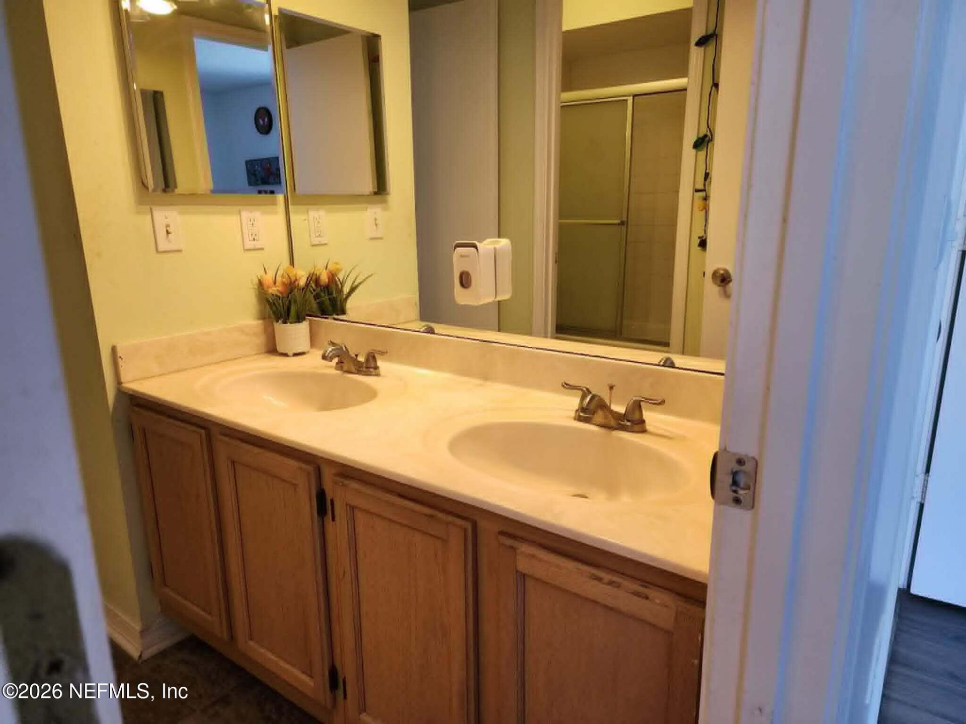 7747 Lynchburg Court E, Jacksonville, FL 32277 Photo
