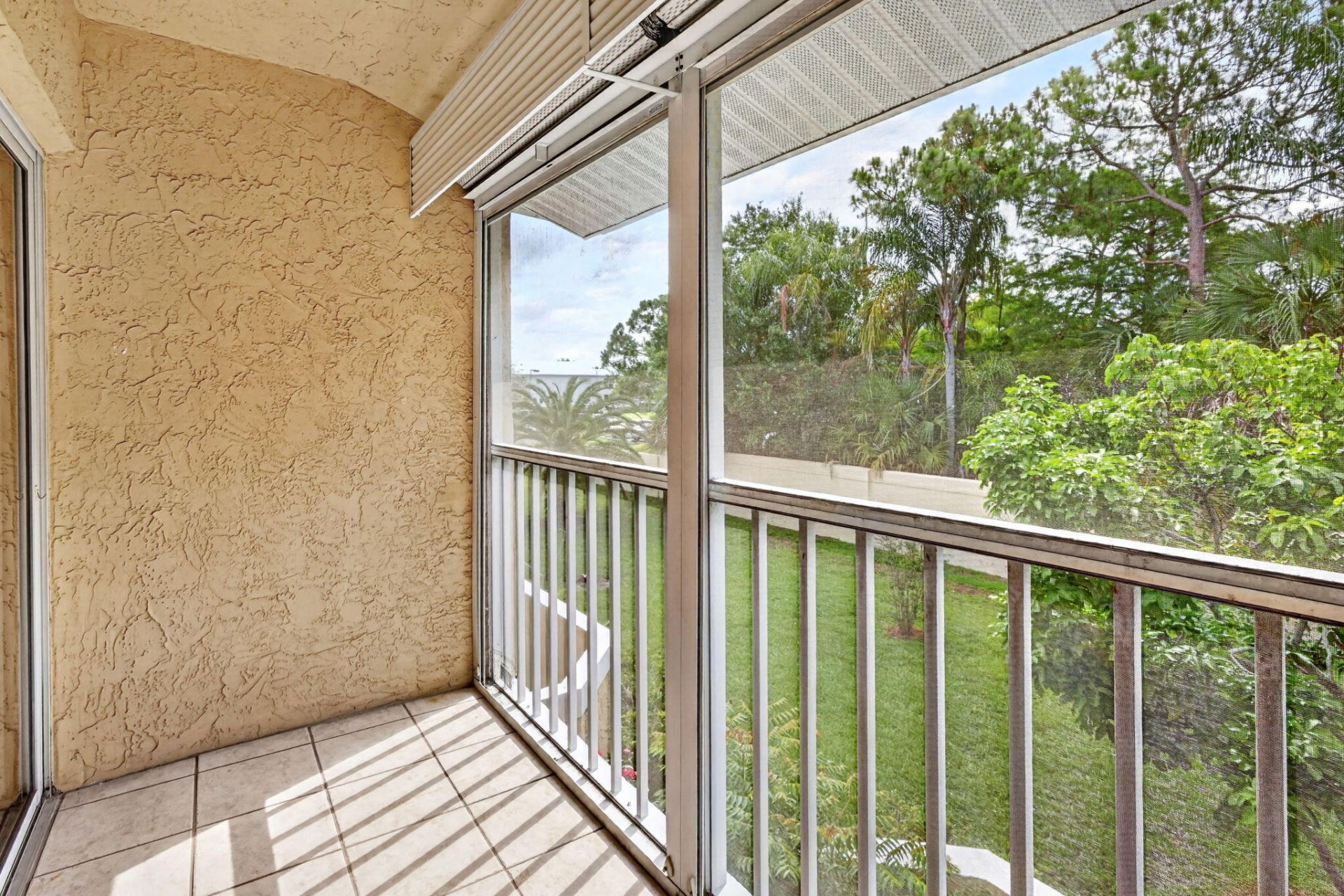 1548 SE Royal Green Circle, Unit 206, Port Saint Lucie, FL 34952 Photo