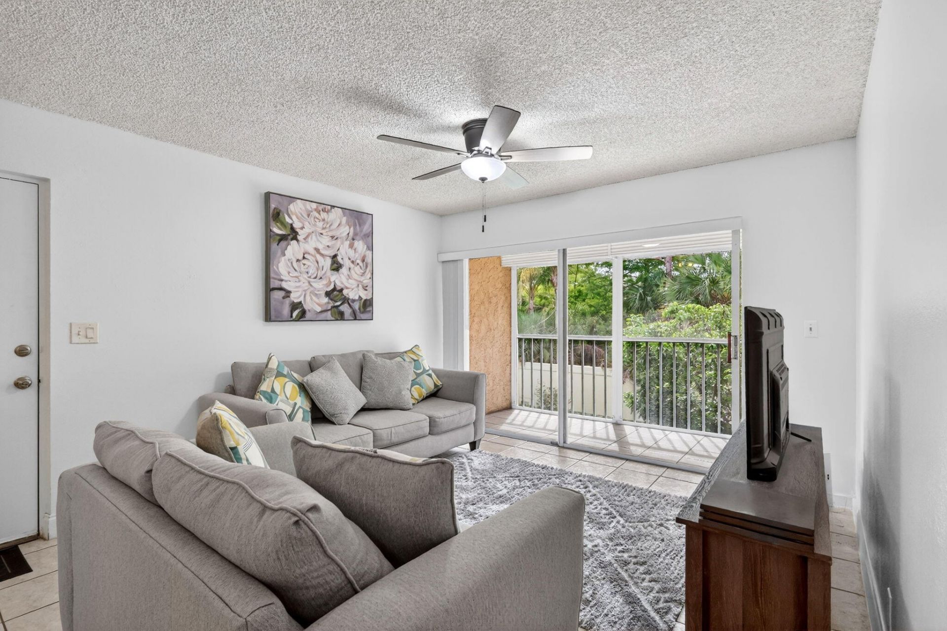 1548 SE Royal Green Circle, Unit 206, Port Saint Lucie, FL 34952 Photo