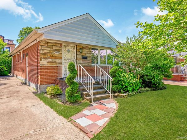 7326 171st Street, Fresh Meadows, NY 11366