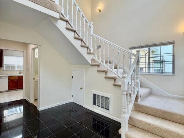 712 Prospect Row, San Mateo, CA 94401