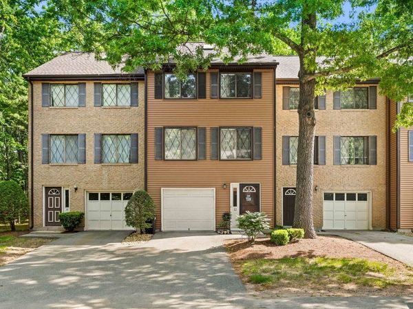 12 Winrow Drive, Merrimack, NH 03054