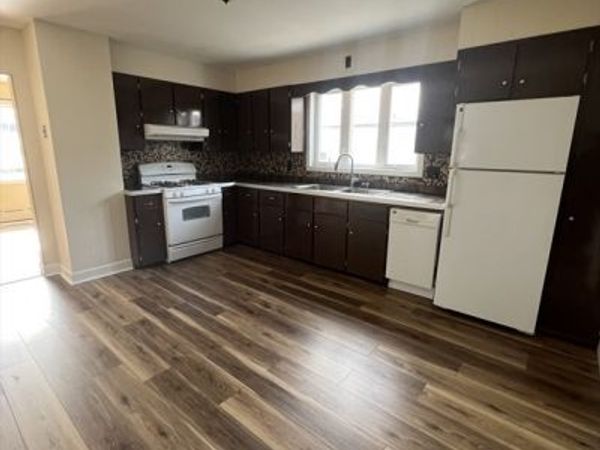 212 School Street, Unit 1, Taunton, MA 02780