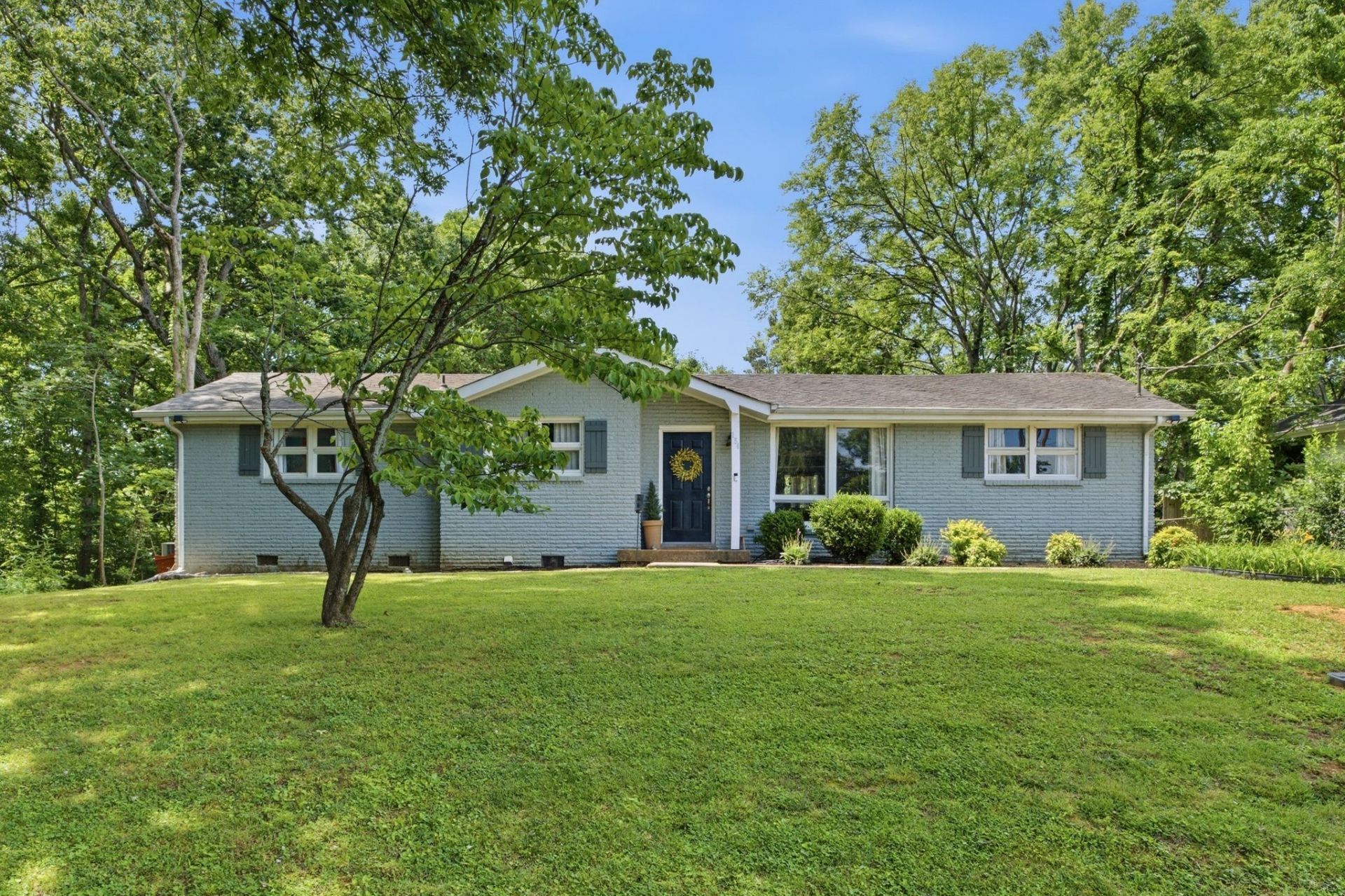 154 Two Valley Rd, Hendersonville, TN 37075 Main Photo