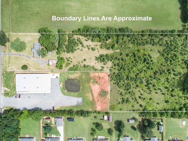 8205 Wall Triana Hwy, Harvest, AL 35749