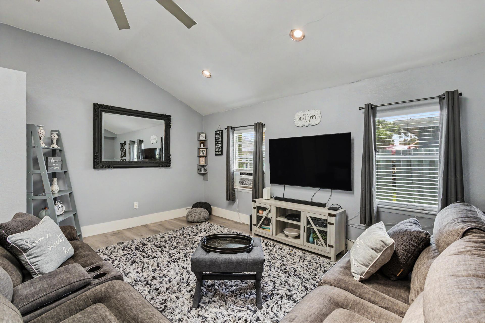 4560 NW 113th Terrace, Sunrise, FL 33323 Photo