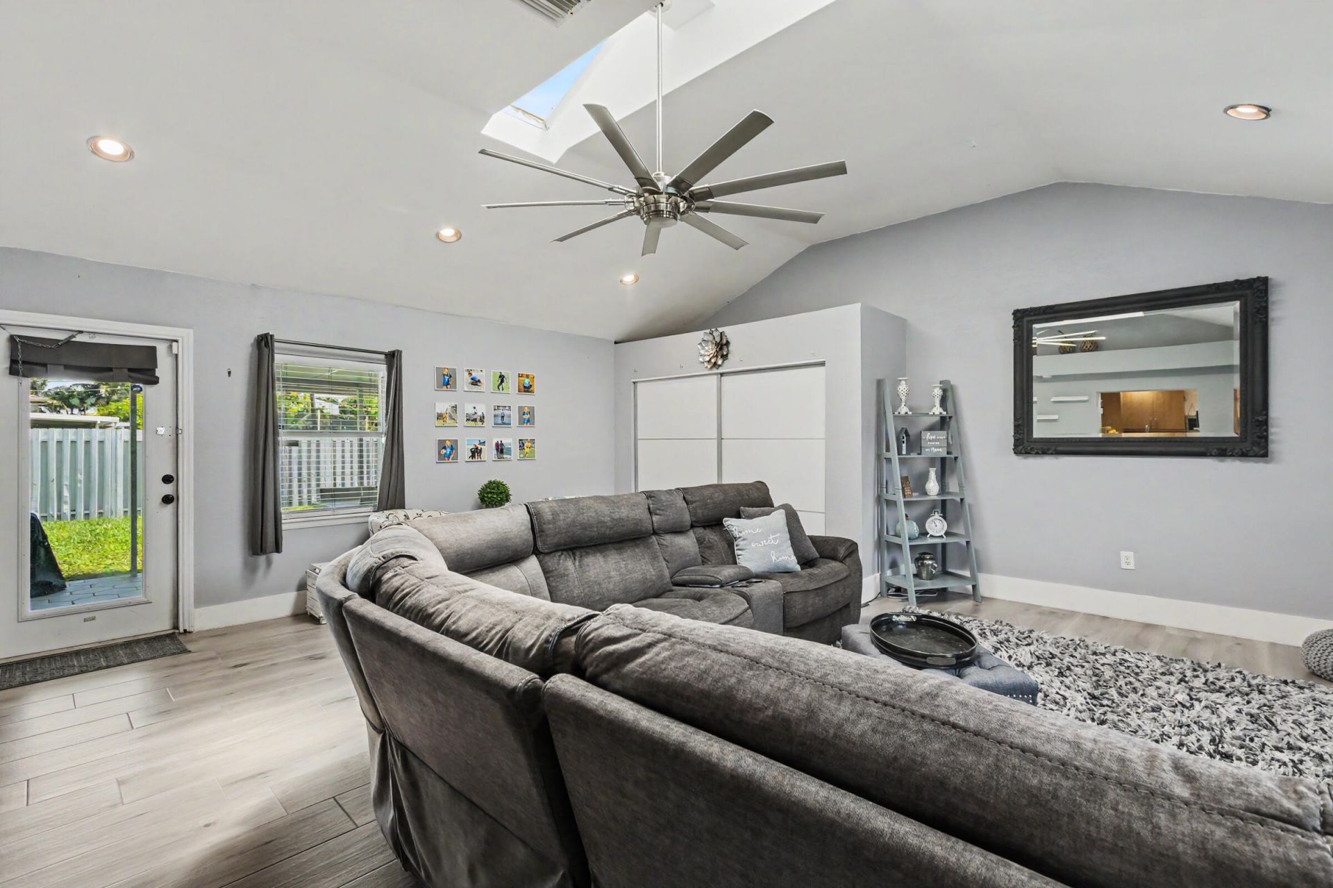4560 NW 113th Terrace, Sunrise, FL 33323 Photo